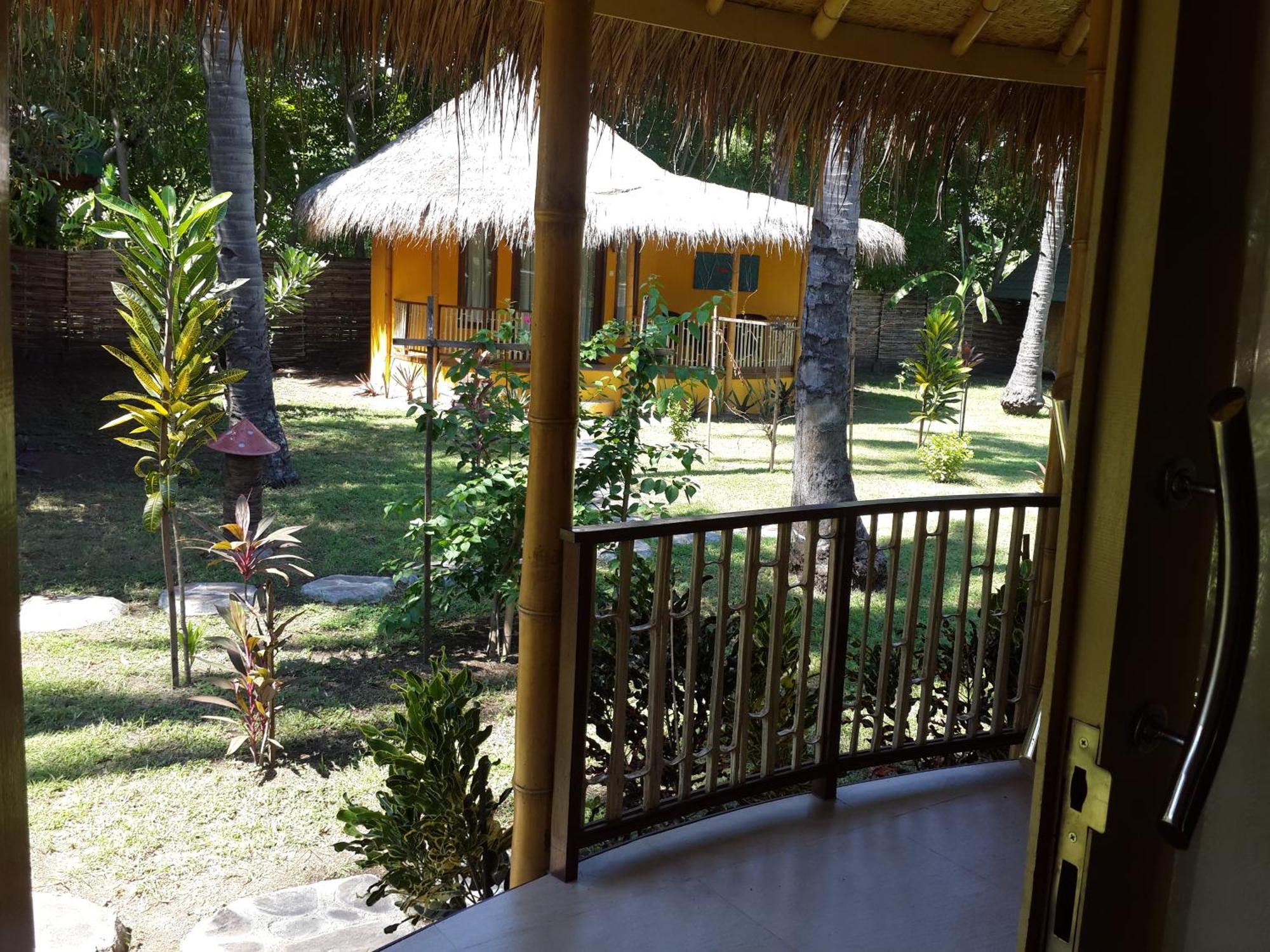 Oasi Bungalows Gili Islands Exterior photo