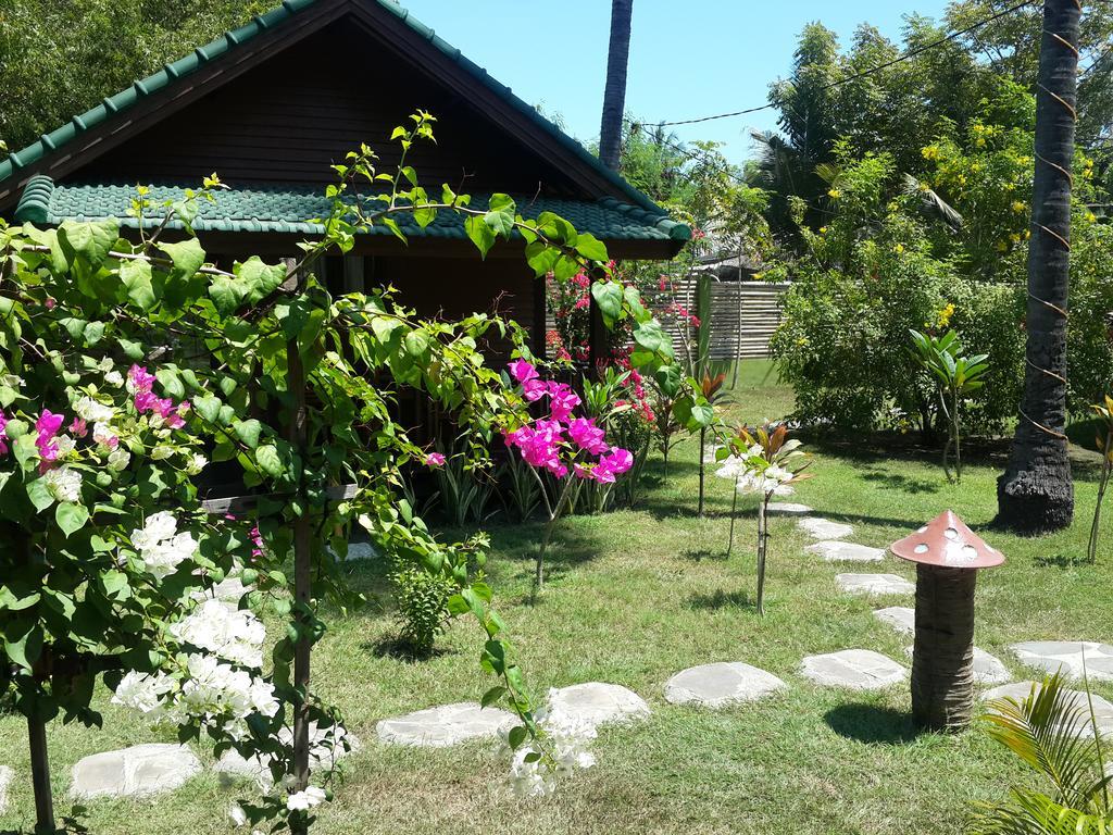 Oasi Bungalows Gili Islands Exterior photo