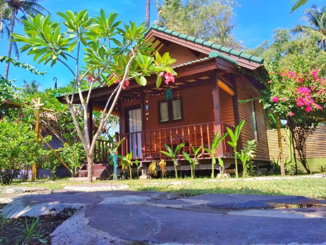 Oasi Bungalows Gili Islands Exterior photo