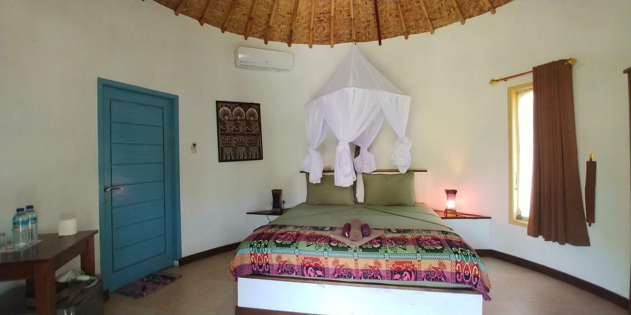 Oasi Bungalows Gili Islands Exterior photo