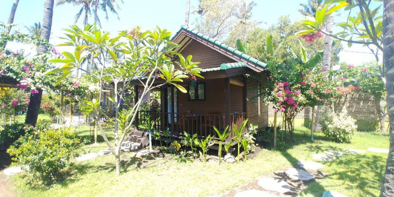 Oasi Bungalows Gili Islands Exterior photo